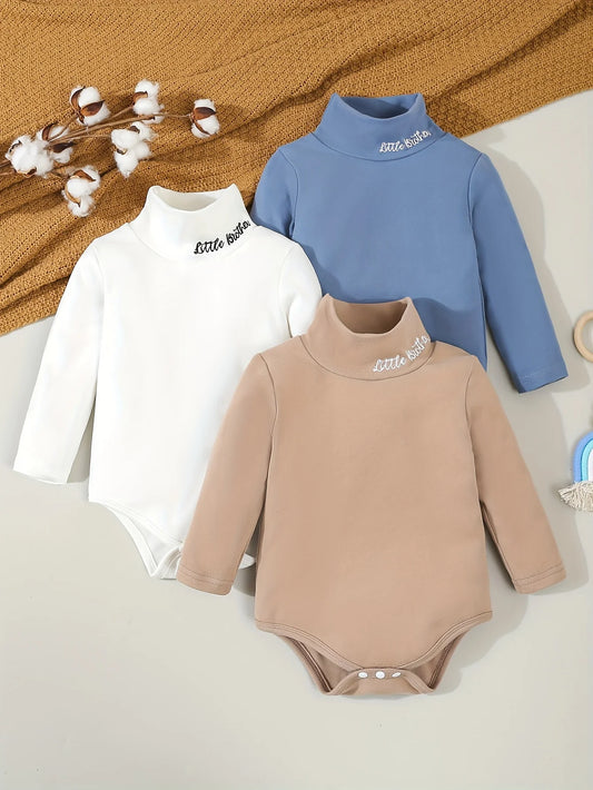 The Autumn And Winter Baby Boy's Casual De Rong Ha Yi 3-Piece Simple Embroidered Triangular Jumpsuit Is Soft And Comfortable