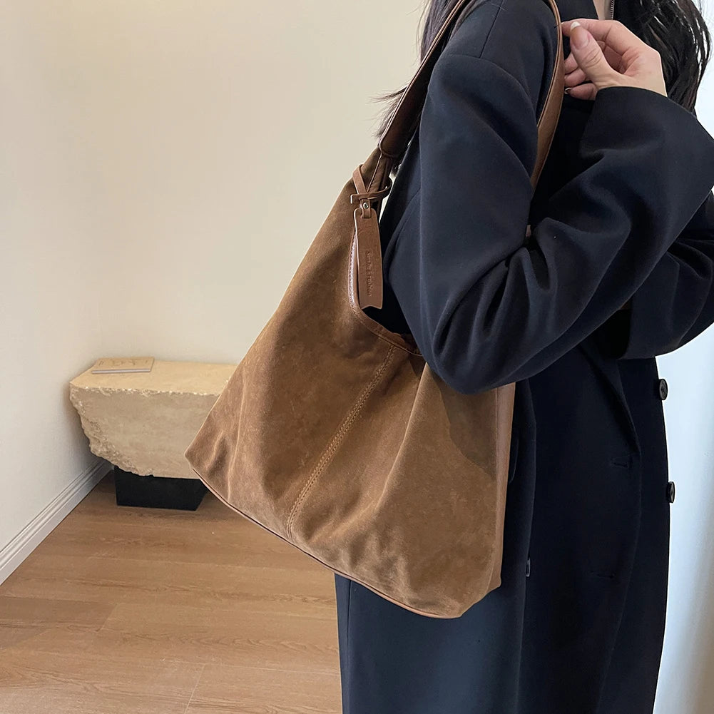 Women Suede Tote Bag Magnetic Closure Shoulder Bag Slouchy Retro Handbag Large Capacity for Work Travel （Velvet+PU）