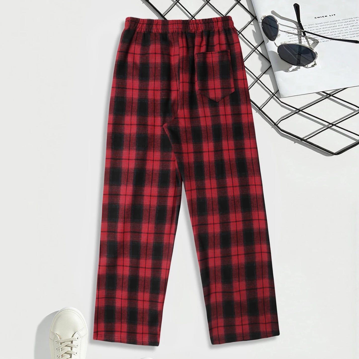 Stylish Men s Checkered Lounge Pants with Adjustable Drawstring Waistband for Comfortable Everyday Wear