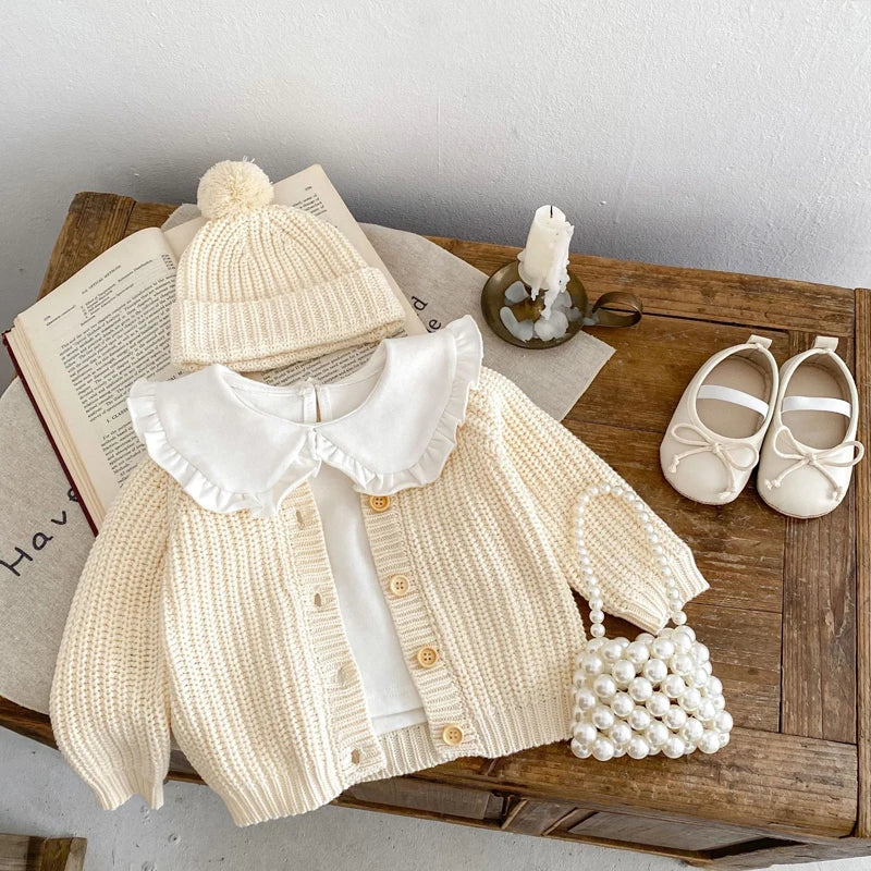 New autumn baby clothing, 0-3 year old girls and children's beige knitted long sleeved jacket, cardigan sweater