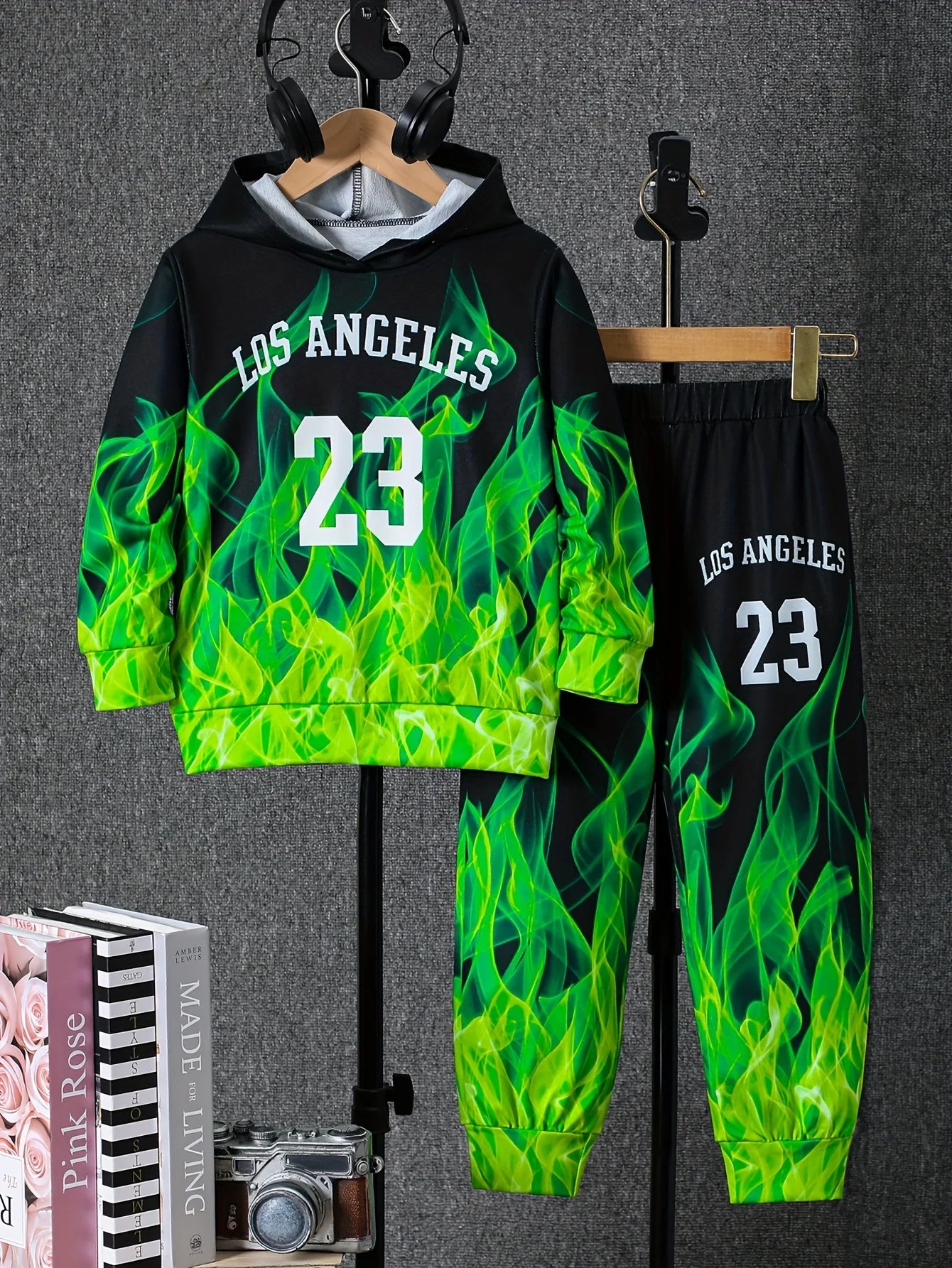 2-piece set of winter and autumn boys' hooded sweatshirt and pants outfit - cool children's sports outfit